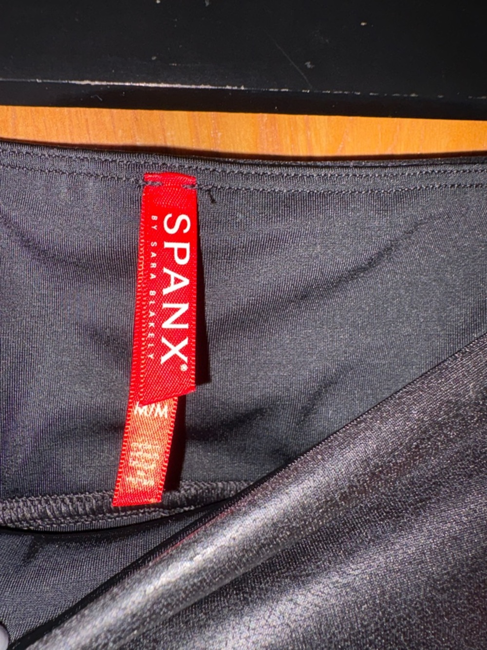 Spanx Faux Leather High-Waist Leggings - Black M - Picture 5 of 7